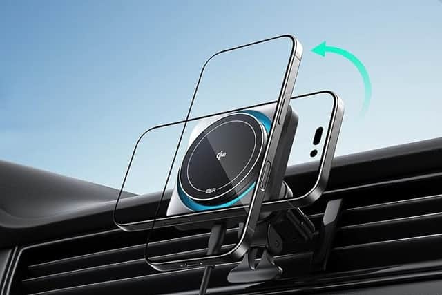 This is a great way to hold your phone securely in your car