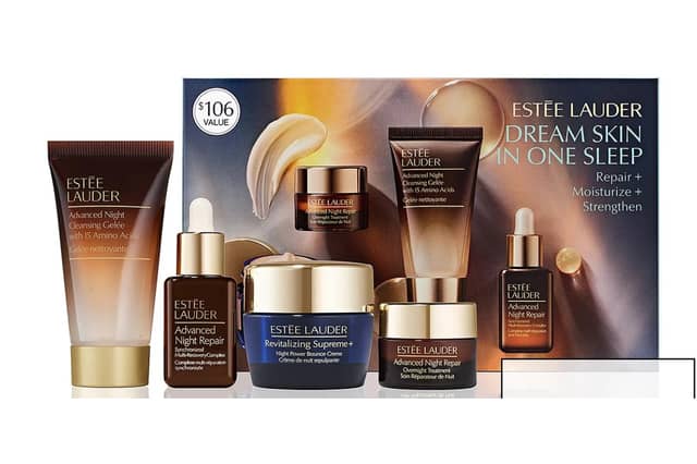 The Estée Lauder Dream Skin In One Sleep Skincare Gift Set is designed to elevate your nighttime skincare routine