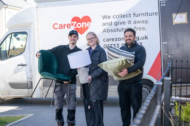 Justyna Chohan of Platform supported with the donation and loading of the truck.
