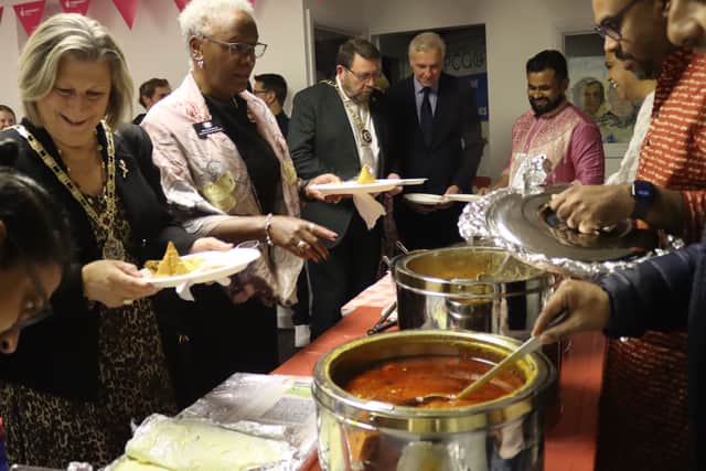 Food sharing 
