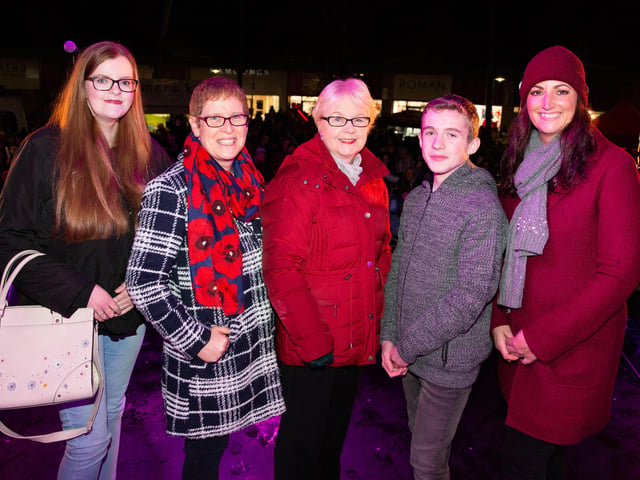 Peterborough One Retail Park Lights Switch on.
Picture by Terry Harris. THA