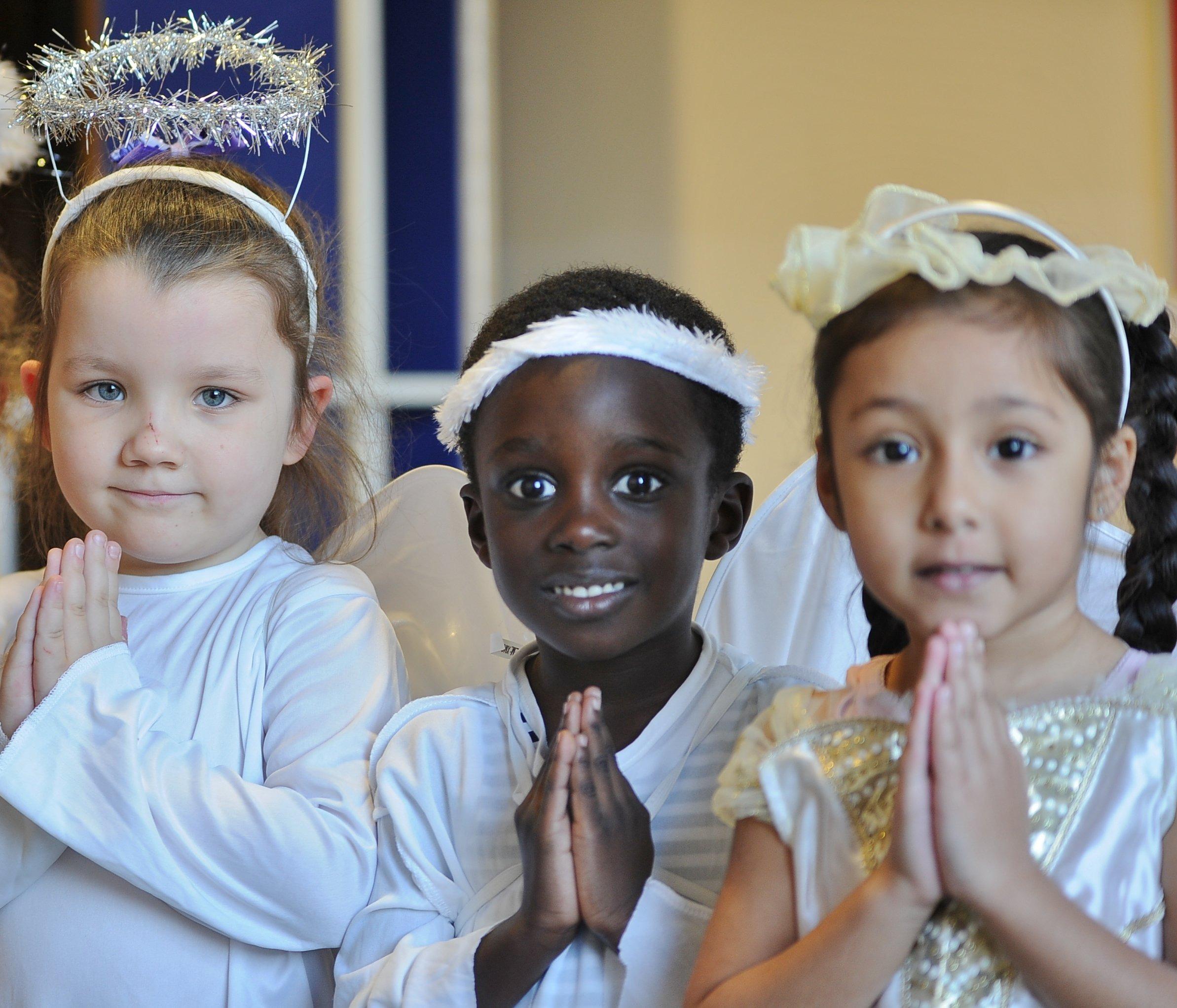 Welland Academy reception christmas nativity Nat19 EMN-190912-155635009