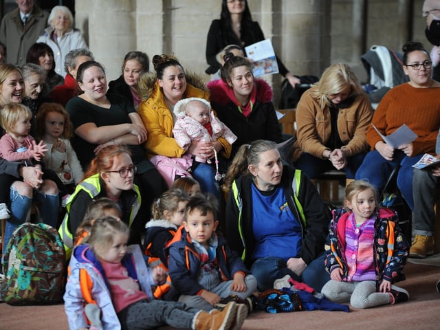 Pre-school nativity at Peterborough Cathedral. Nat19 EMN-190312-145218009