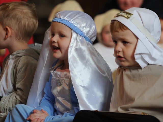 Pre-school nativity at Peterborough Cathedral. Nat19 EMN-190312-145156009