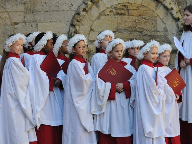 Living Nativity at Peterborough Cathedral Nat19 EMN-191223-144759009