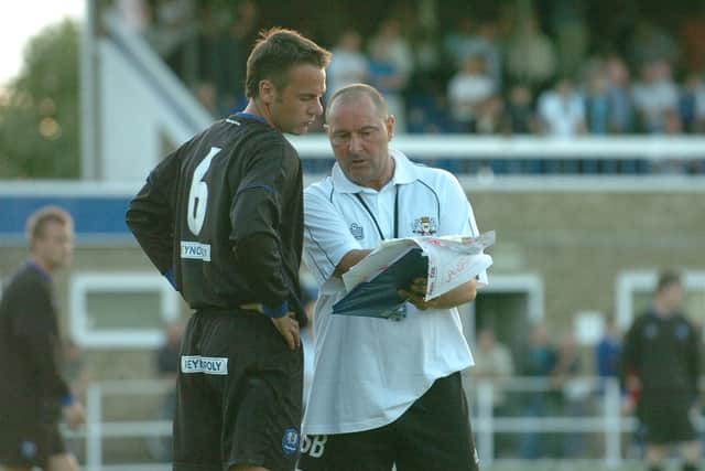 Steve Bleasdale (right).