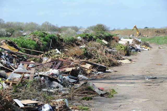 Fly-tipping at Norwood Lane EMN-180418-121512009