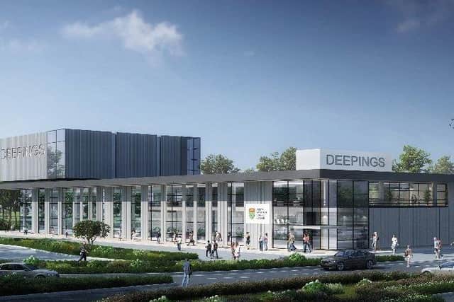 South Kesteven District Councils vote to go ahead with leasing land for a new leisure centre for the Deepings and funding bid for artificial pitch. EMN-201015-164522001