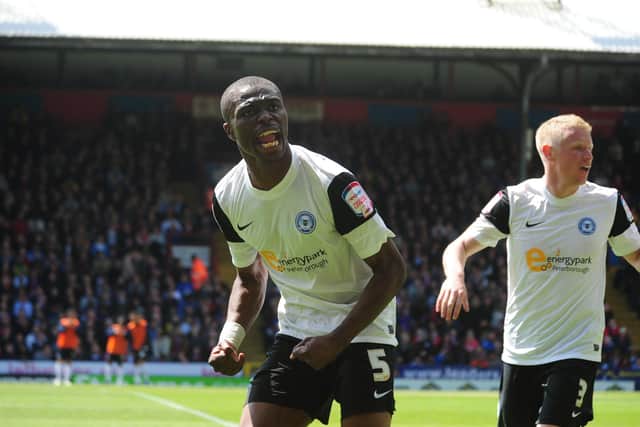 A familiar pose from Gaby Zakuani in his Posh days.