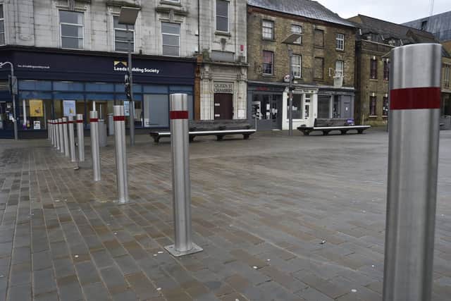 The new bollards in St John's Square EMN-210302-121624009