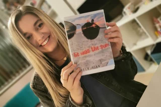 Lauren Vinn and her book