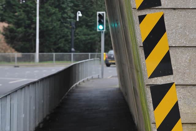 The hazard warning by Rhubarb Bridge EMN-210223-081616009