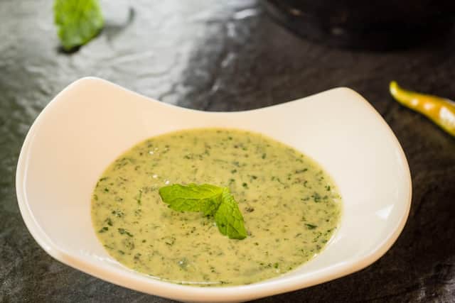Mint green chilli chutney