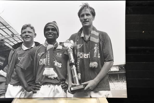 Tony Adcock (right) celebrates victory at Wembley, 1992 with Bobby Barnes (centre) and mascot Marc Tracy.