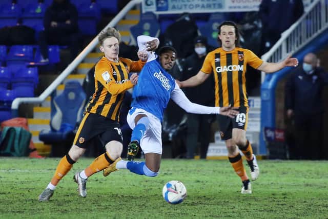 Reece Brown (blue).
