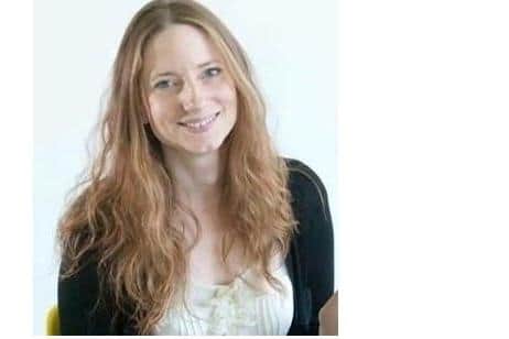 Dr Anna Moore