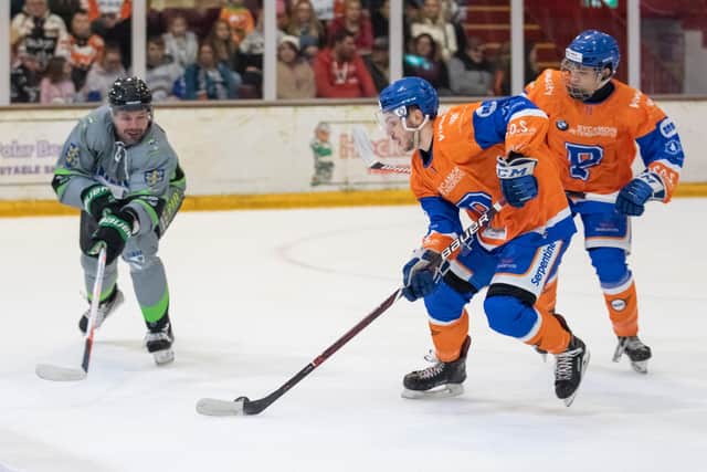 Nathan Long in action for Phantoms. Photo: Tom Scott.