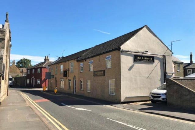 This two-storey brick built public house benefits from separate access from Church Street. As well as being a pub, the business also benefits from four letting rooms: one triple, two twins and one single with two shared bathrooms. In addition, there is a self-contained two-bed domestic flat with a large lounge and kitchen. (Photo: RightMove)