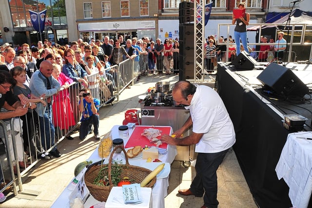 The sights and sounds of the 2013 Italian Festival taking place in Peterborough City Centre with Television Chef Gennaro Contaldo cooking for the crowd ENGEMN00120130922164859