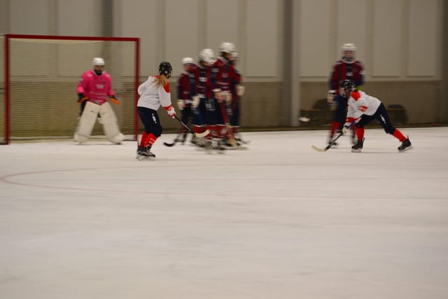 The Great British women's bandy team in action.