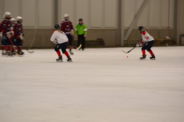 The Great British women's bandy team in action.