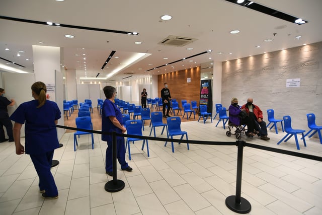 The NHS vaccination centre opens up at Queensgate shopping centre, Peterborough EMN-211018-111311009