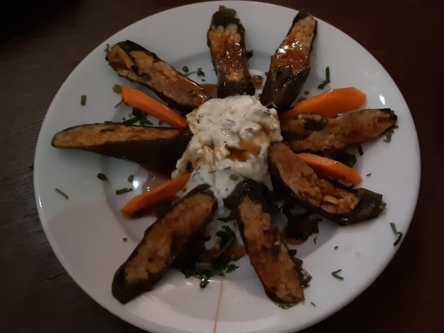 Brad Barnes dines at Tavan on Lincoln Road