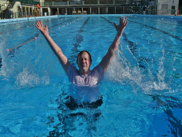 Opening of the Lido - FIRST in the pool this season MP for Peterborough Paul Bristow EMN-220204-104058009