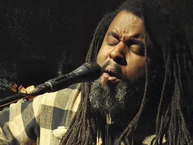Alvin, who burst onto the music scene 25 years ago, winning the WC Handy award in 1997 for best new blues artist, comes to Shakedown Blues, Castor, on Easter Sunday.