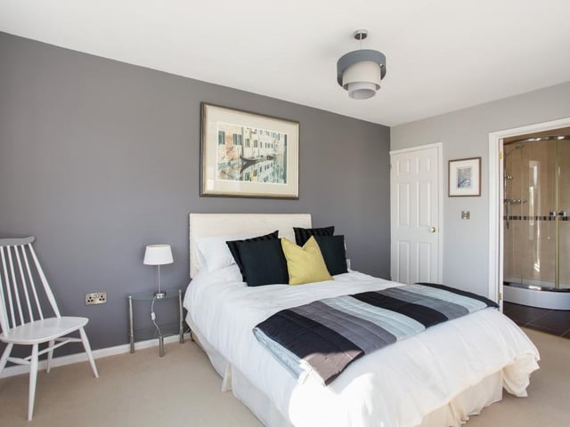 The property's energy efficiency rating is E.