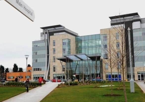 Peterborough City Hospital. EMN-210423-163820001