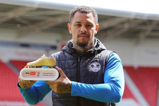 Jonson Clarke-Harris with the League One 'Golden Boot' prize.
