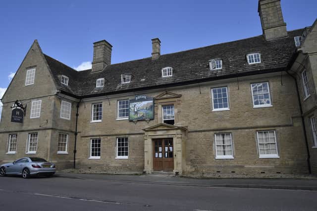 Exterior of the Haycock, Wansford EMN-211204-173257009