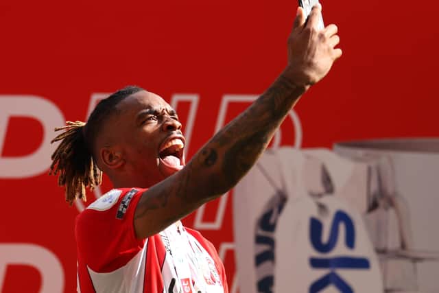 Ivan Toney celebrates promotion to the Premier League with Brentford. Photo: Catherine Ivill Getty Images.