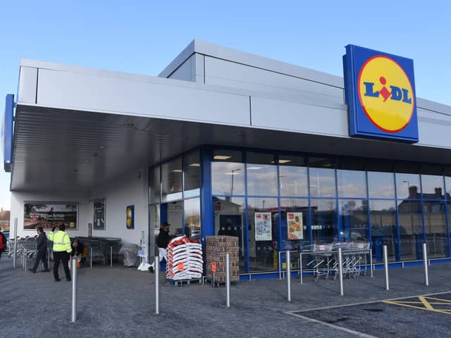 Lidl in Peterborough is recruiting staff.  EMN-210219-114922009