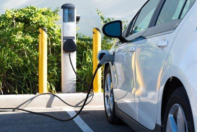 New electric vehicle charging points are to be installed in Peterborough