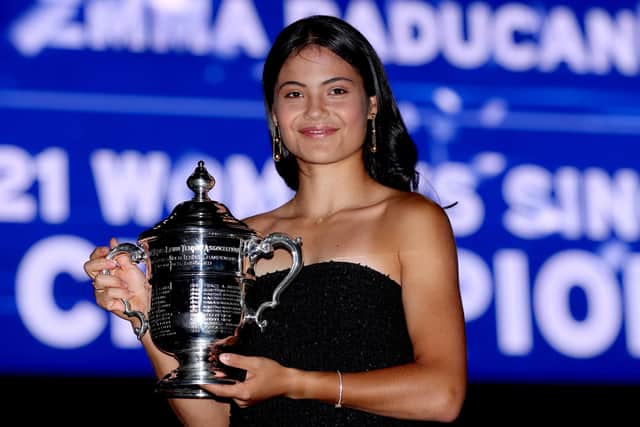 Emma Raducanu poses with the US Open trophy. Photo: Matthew Stockman/Getty Images.