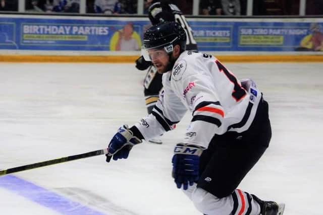Nathan Pollard in action for Phantoms against MK. Photo: Matt Sludds.