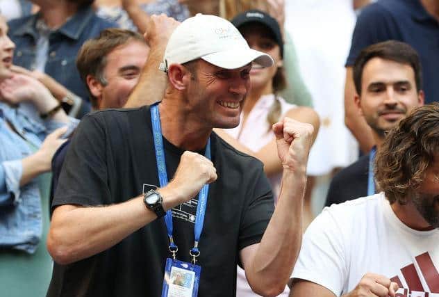 Andrew Richardson celebrates during Emma Raducanu's US Open win