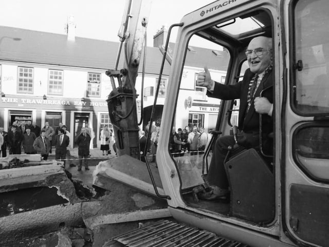 Donegal County Council chairman, Colr. Denis McGonagle, at the official launch of the town’s Environmental Improvement Works Project.