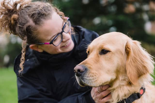 According to Guide Dogs' operations manager, Anika Halward, becoming a Volunteer Fosterer "gives you the opportunity to have a dog living with you, without having to worry about the costs involved or the full-time commitment of having a pet dog.”