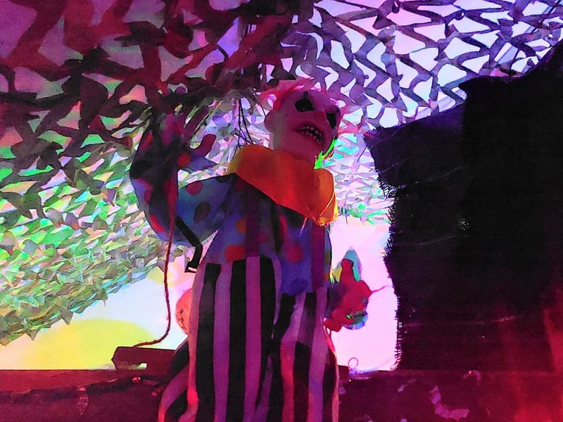 Beware the clowns. Always beware the clowns...