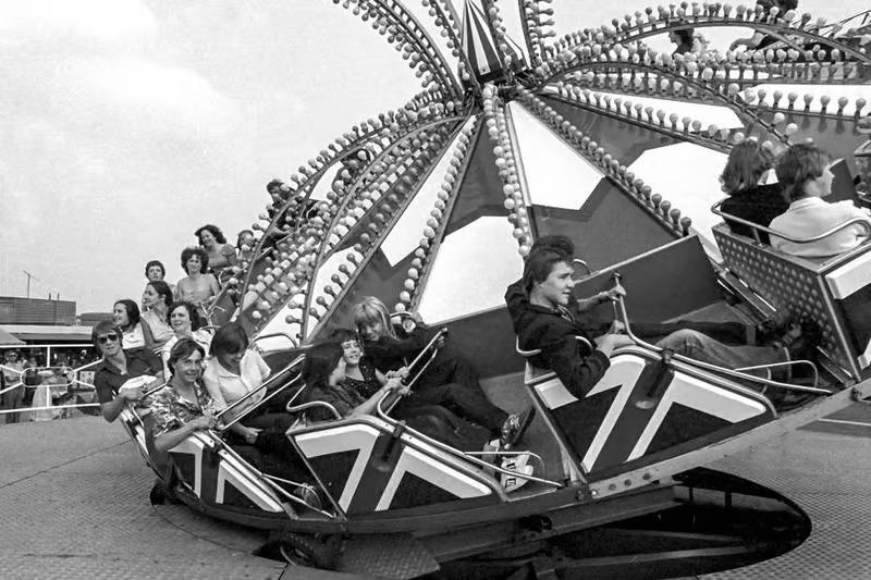 As darkness fell you might have enough energy left for the funfair at the Showground or Embankment. After that you'd head back tired, sunburnt, but with memories to last a lifetime.