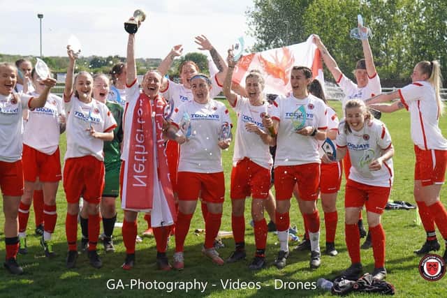 Netherton United Women celebrate an outstanding 2021-22 season. Photo: Graham Arnold Photography.