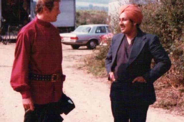 Identifying each other as fellow film buffs, Roger Moore and Del Singh soon became pals. “Roger had a fantastic self-deprecating sense of humour," Del recalls.