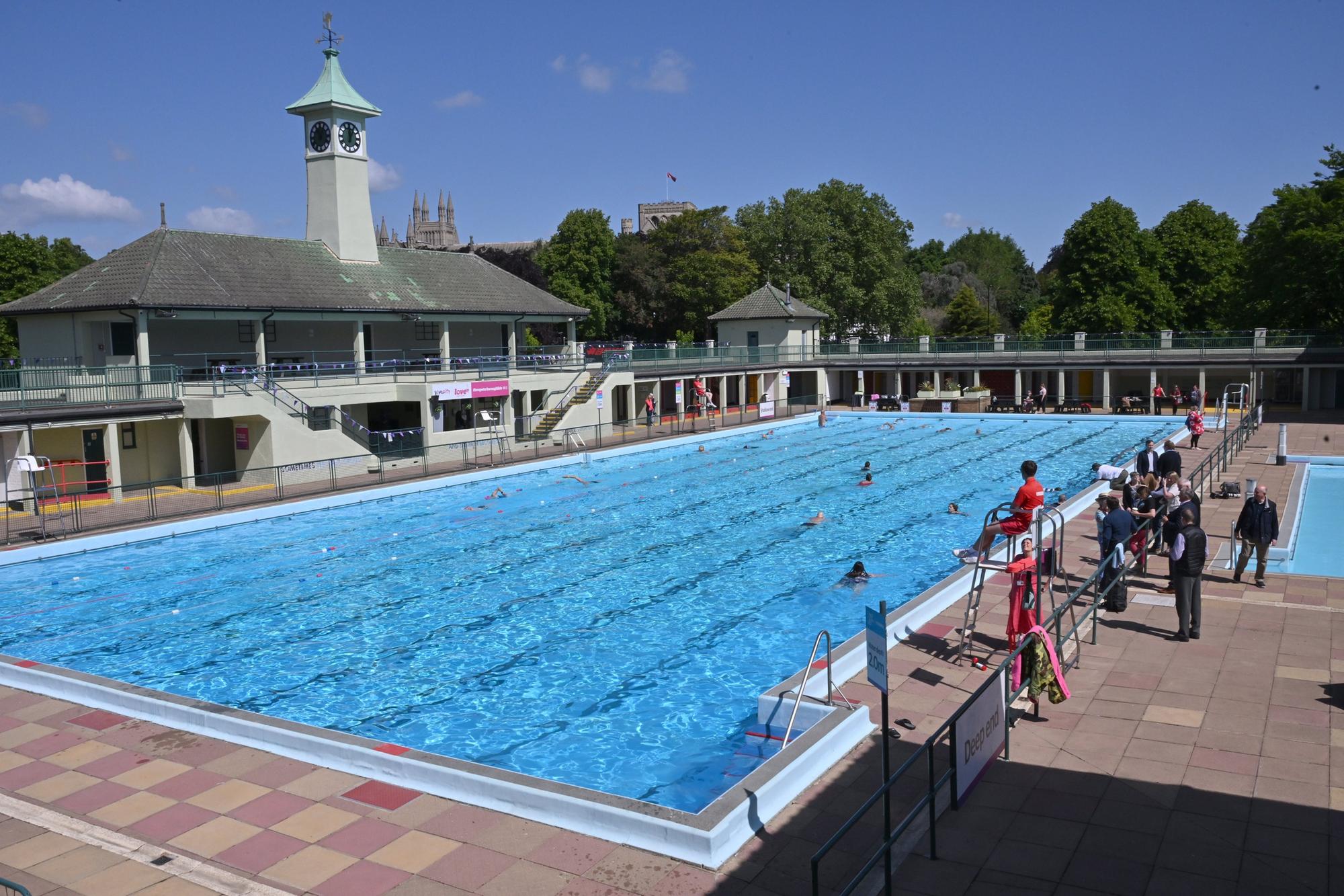 Peterborough Lido to remain closed this morning while work continues to ...
