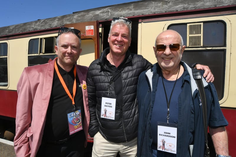 Event organiser Mark Hernandez meets some of the crew who made the magic happen on Octopussy: editor Pete Davies and special effects designer John Richardson.