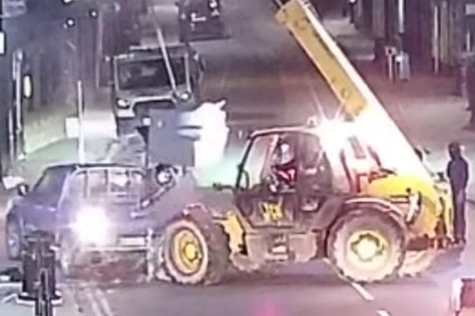 Watch as ram raiders steal cash machine from building society in Ramsey