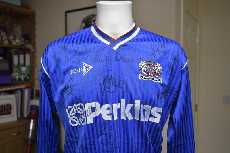 If you know your Posh signatures, there are a few clues to when this shirt was worn