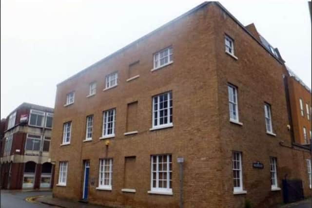 8-12 Priestgate.